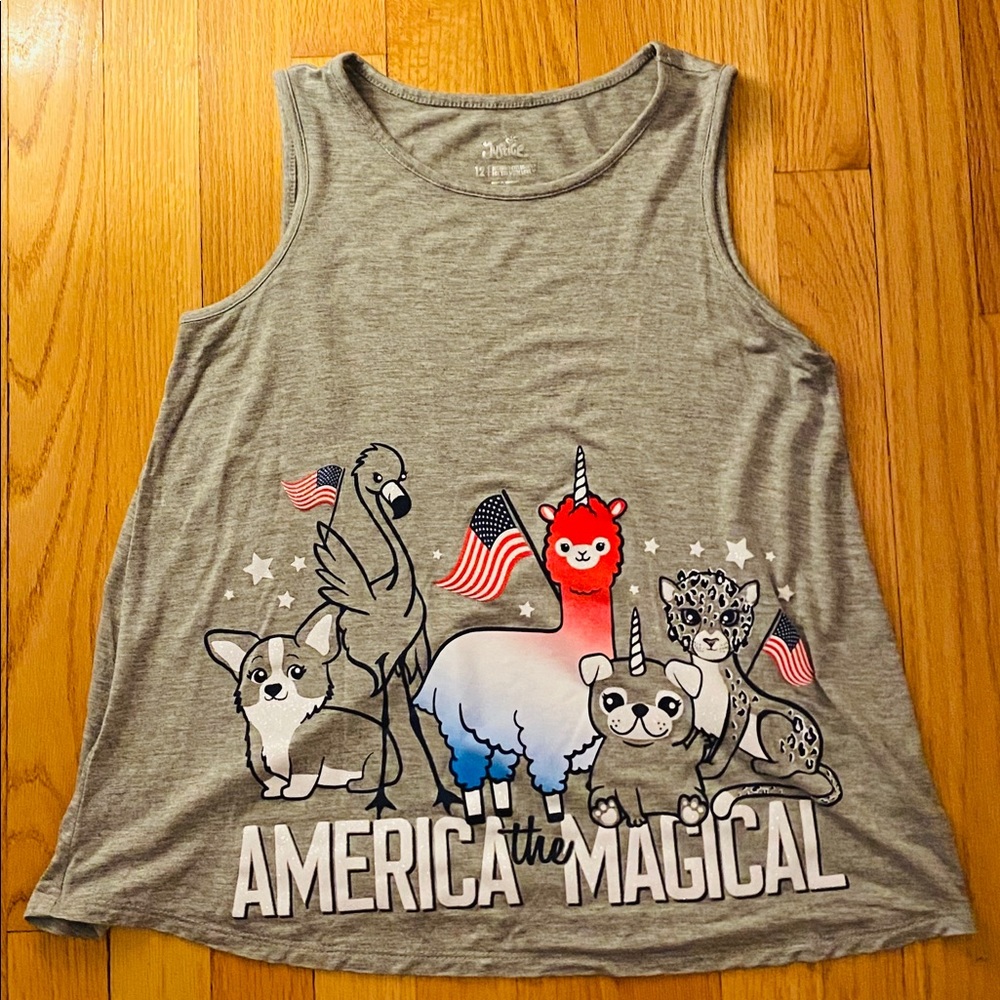 I am selling a 4th of July tank top
